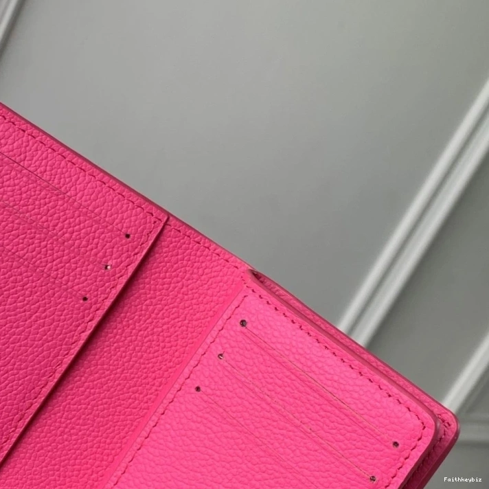 LX 804 Wallets Compact 0622